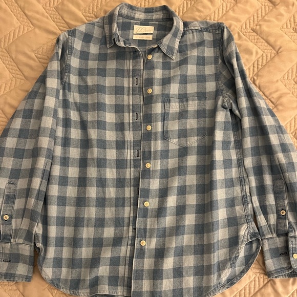 J. Crew Tops - J.Crew women’s button down flannel